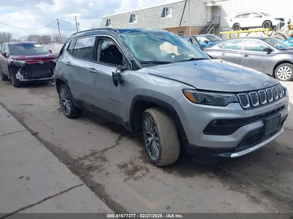 3C4NJDCB8NT115480 2022 JEEP COMPASS - Image 1