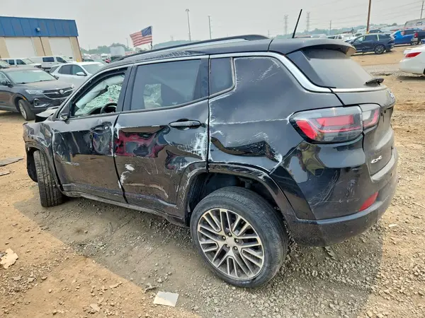 3C4NJDCB8NT116290 2022 JEEP COMPASS - Image 2