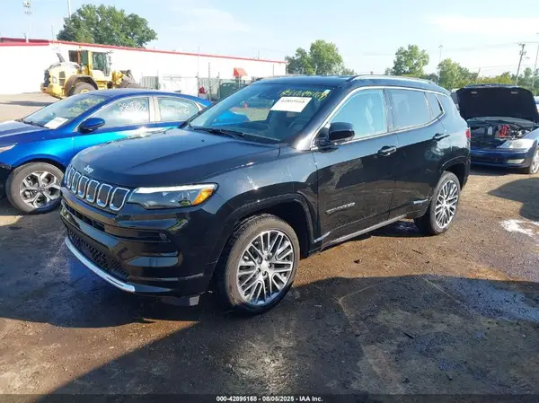 3C4NJDCB8NT118203 2022 JEEP COMPASS - Image 2