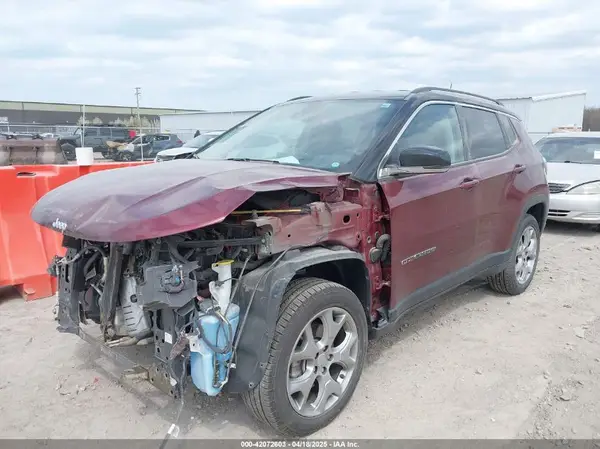 3C4NJDCB8NT124275 2022 JEEP COMPASS - Image 2