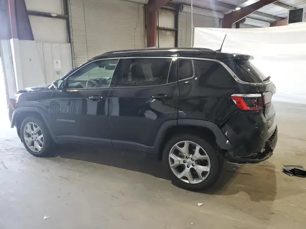 3C4NJDCB8NT126981 2022 JEEP COMPASS - Image 2
