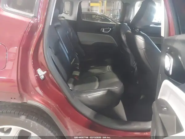 3C4NJDCB8NT130755 2022 JEEP COMPASS - Image 8