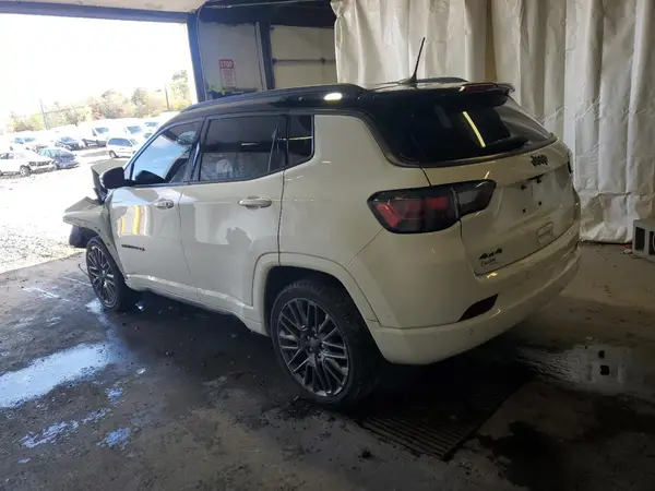 3C4NJDCB8NT140864 2022 JEEP COMPASS - Image 2
