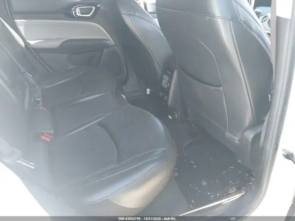 3C4NJDCB8NT159673 2022 JEEP COMPASS - Image 8