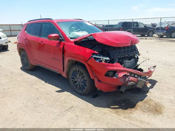 3C4NJDCB8NT168390 2022 JEEP COMPASS - Image 1