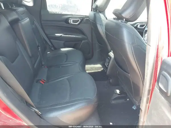 3C4NJDCB8NT168390 2022 JEEP COMPASS - Image 8