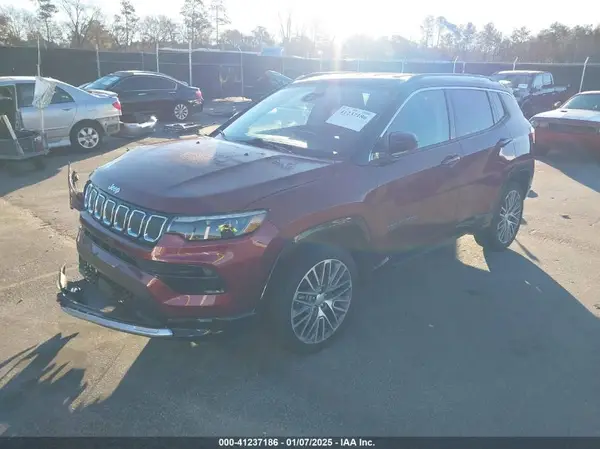 3C4NJDCB8NT175548 2022 JEEP COMPASS - Image 2