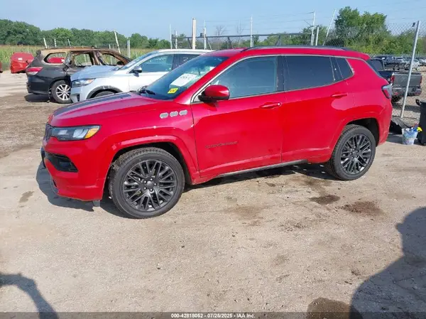 3C4NJDCB8NT181785 2022 JEEP COMPASS - Image 2