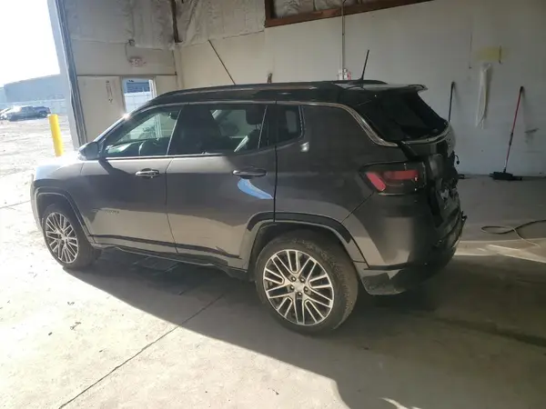 3C4NJDCB8NT184315 2022 JEEP COMPASS - Image 2