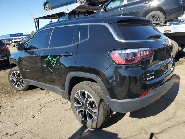 3C4NJDCB8NT203400 2022 JEEP COMPASS - Image 2