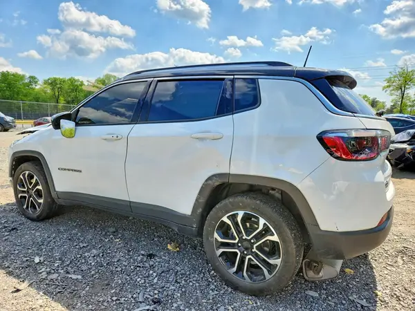 3C4NJDCB8NT223727 2022 JEEP COMPASS - Image 2