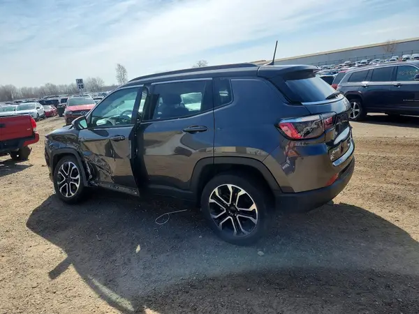 3C4NJDCB8NT227826 2022 JEEP COMPASS - Image 2