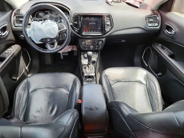 3C4NJDCB9HT597722 2017 JEEP COMPASS - Image 8