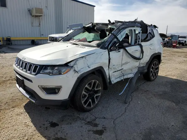 3C4NJDCB9HT664979 2017 JEEP COMPASS - Image 1