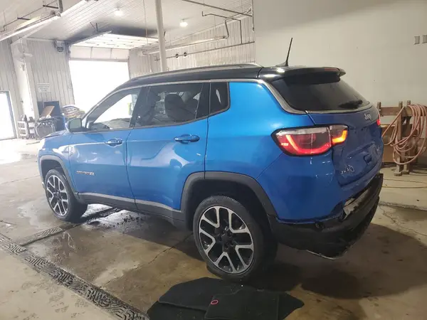 3C4NJDCB9HT665808 2017 JEEP COMPASS - Image 2