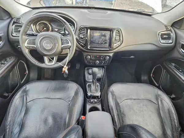 3C4NJDCB9JT102067 2018 JEEP COMPASS - Image 8