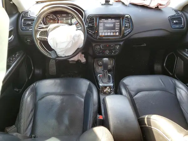 3C4NJDCB9JT104594 2018 JEEP COMPASS - Image 8