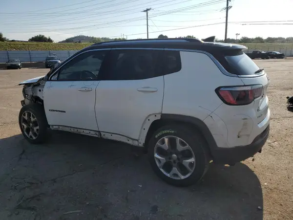 3C4NJDCB9JT153391 2018 JEEP COMPASS - Image 2