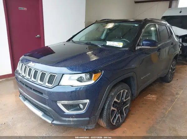 3C4NJDCB9JT156467 2018 JEEP COMPASS - Image 2