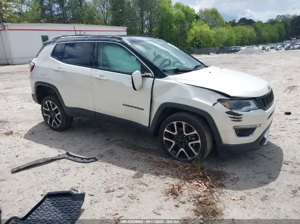 3C4NJDCB9JT178856 2018 JEEP COMPASS - Image 1