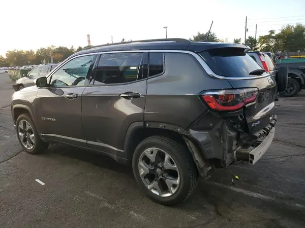 3C4NJDCB9JT202069 2018 JEEP COMPASS - Image 2