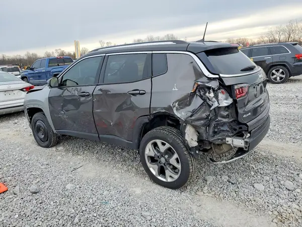 3C4NJDCB9JT212097 2018 JEEP COMPASS - Image 2