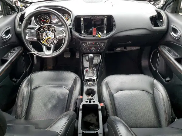 3C4NJDCB9JT212097 2018 JEEP COMPASS - Image 8
