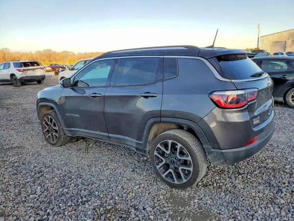 3C4NJDCB9JT238148 2018 JEEP COMPASS - Image 2