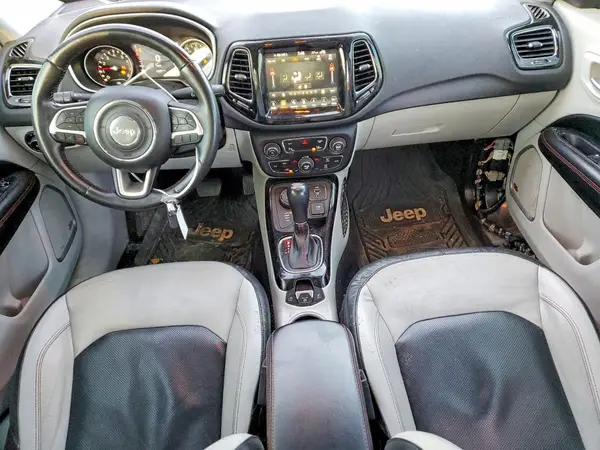 3C4NJDCB9JT238148 2018 JEEP COMPASS - Image 8