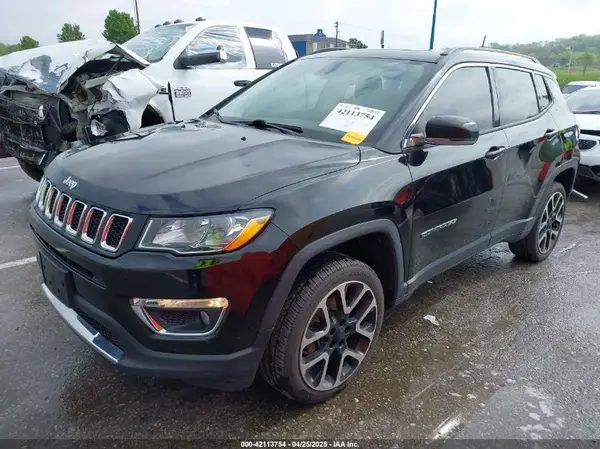 3C4NJDCB9JT238358 2018 JEEP COMPASS - Image 2