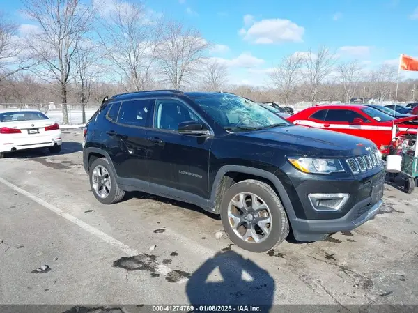 3C4NJDCB9JT245729 2018 JEEP COMPASS - Image 1