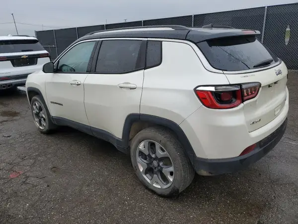3C4NJDCB9JT246184 2018 JEEP COMPASS - Image 2