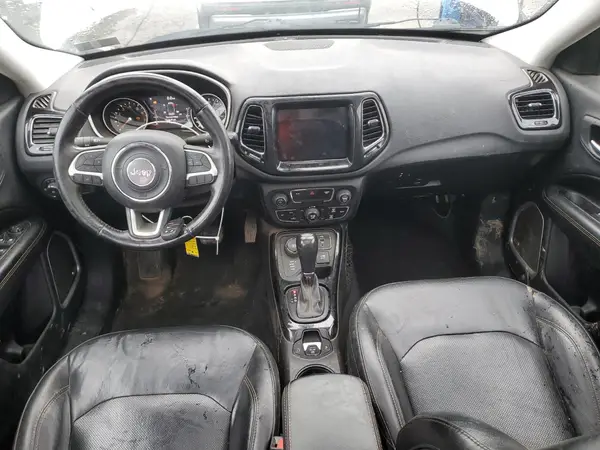 3C4NJDCB9JT246184 2018 JEEP COMPASS - Image 8