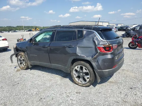 3C4NJDCB9JT249070 2018 JEEP COMPASS - Image 2