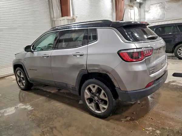 3C4NJDCB9JT265947 2018 JEEP COMPASS - Image 2