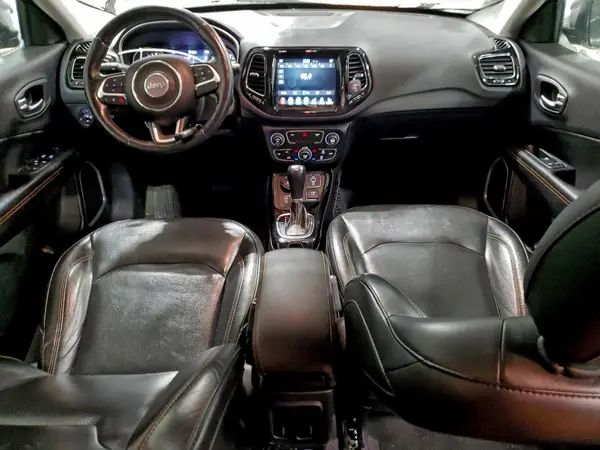 3C4NJDCB9JT265947 2018 JEEP COMPASS - Image 8