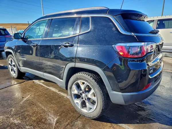 3C4NJDCB9JT267004 2018 JEEP COMPASS - Image 2