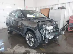 3C4NJDCB9JT267102 2018 JEEP COMPASS