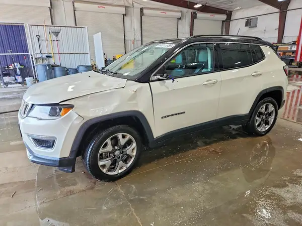 3C4NJDCB9JT280822 2018 JEEP COMPASS - Image 1