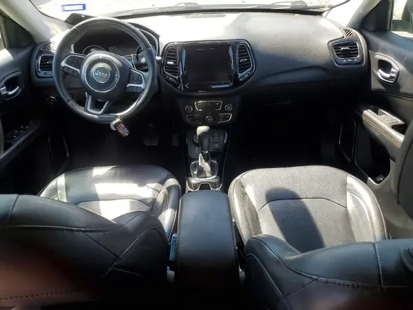 3C4NJDCB9JT282795 2018 JEEP COMPASS - Image 8