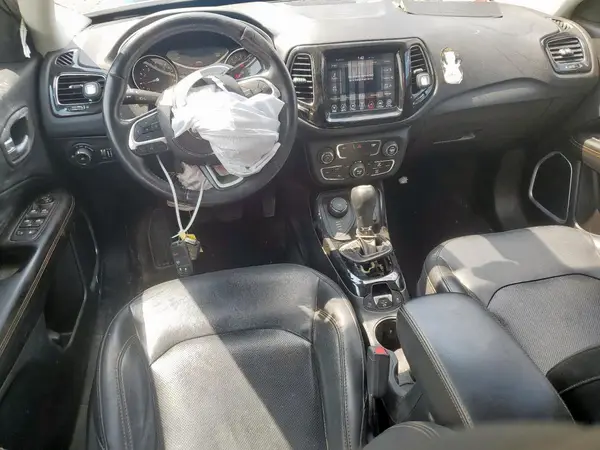 3C4NJDCB9JT283252 2018 JEEP COMPASS - Image 8