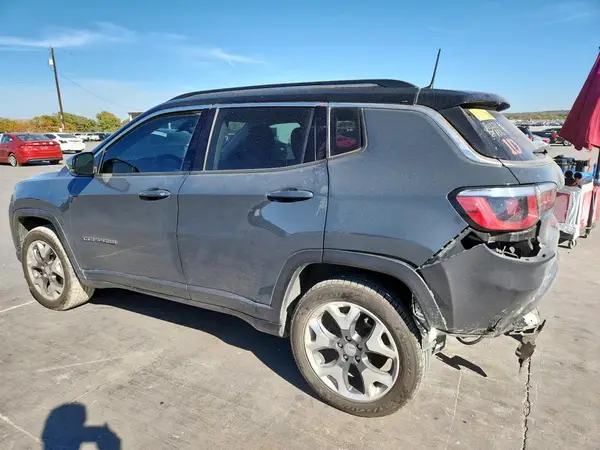 3C4NJDCB9JT283994 2018 JEEP COMPASS - Image 2