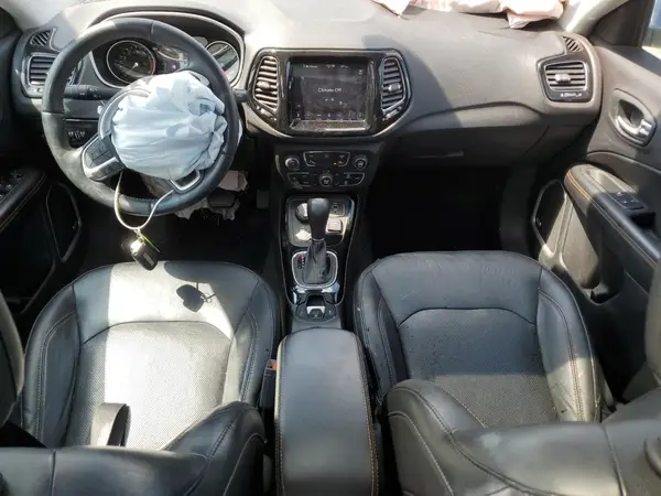 3C4NJDCB9JT298589 2018 JEEP COMPASS - Image 8