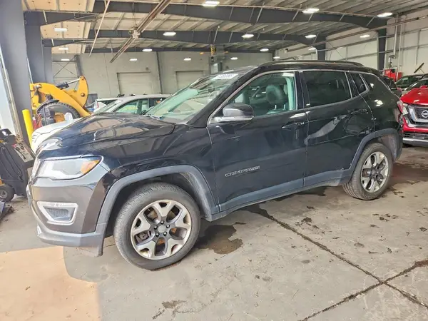 3C4NJDCB9JT332577 2018 JEEP COMPASS - Image 1