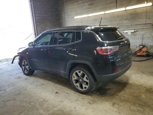 3C4NJDCB9JT341330 2018 JEEP COMPASS - Image 2