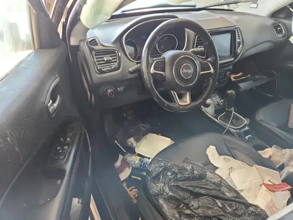 3C4NJDCB9JT349119 2018 JEEP COMPASS - Image 8