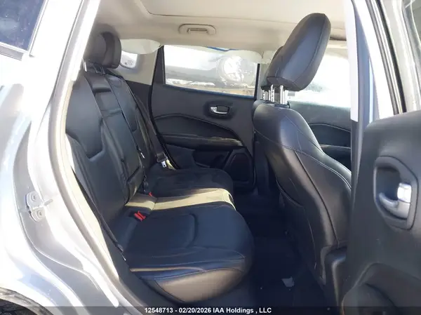 3C4NJDCB9JT364736 2018 JEEP COMPASS - Image 8