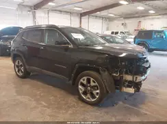 3C4NJDCB9JT372688 2018 JEEP COMPASS