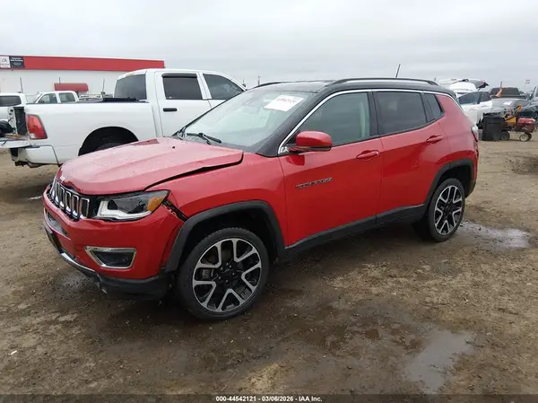 3C4NJDCB9JT376241 2018 JEEP COMPASS - Image 2