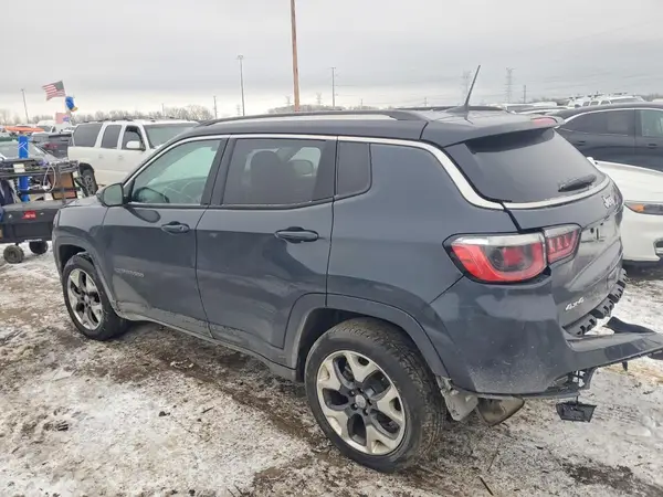 3C4NJDCB9JT395615 2018 JEEP COMPASS - Image 2